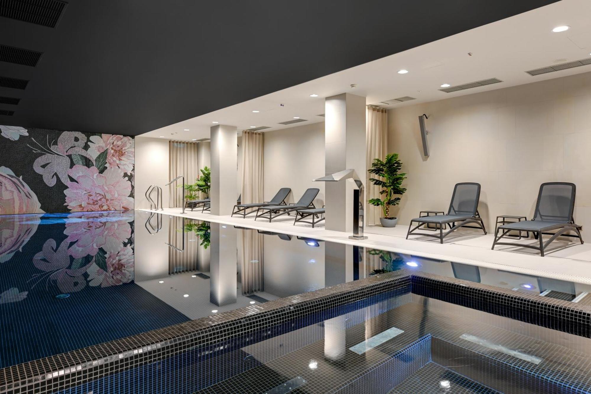 Queen's Gambit By Blue Mandarin Apartment Danzig